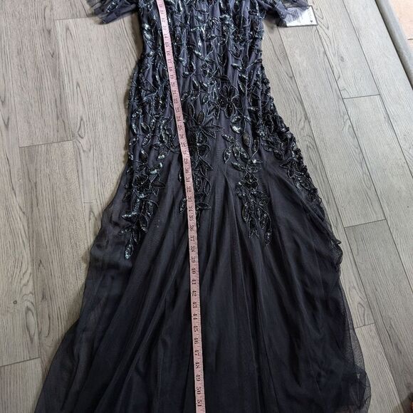 Elegant Navy Blue Embroidered Evening Gown - Picture 6 of 13